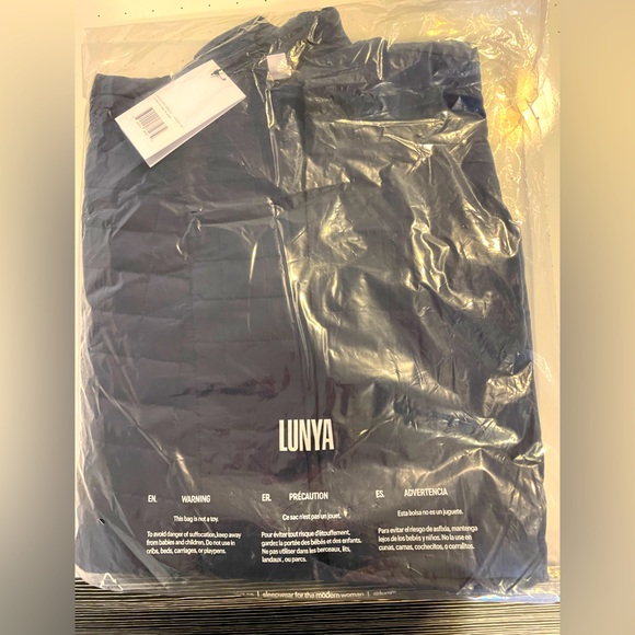 NWT Lunya Washable Silk Quilted Side Tie Jacket in Navy Size Medium - Picture 8 of 13